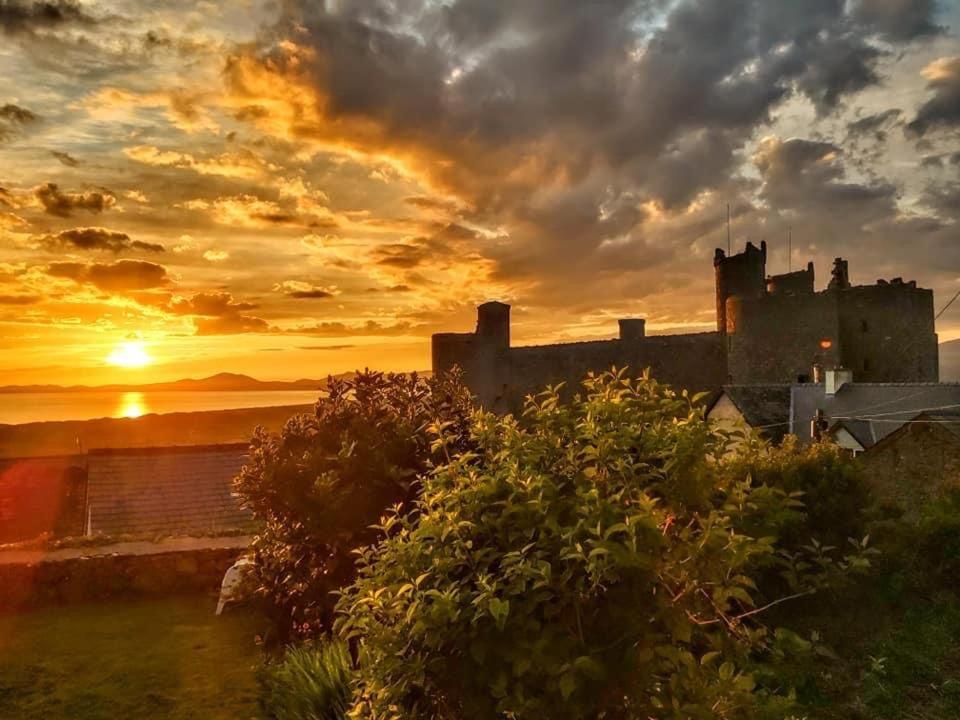 Luxury 3 Bedroom, 3 Bathroom Lodge With Hot Tub Llanbedr (Gwynedd) Exterior foto