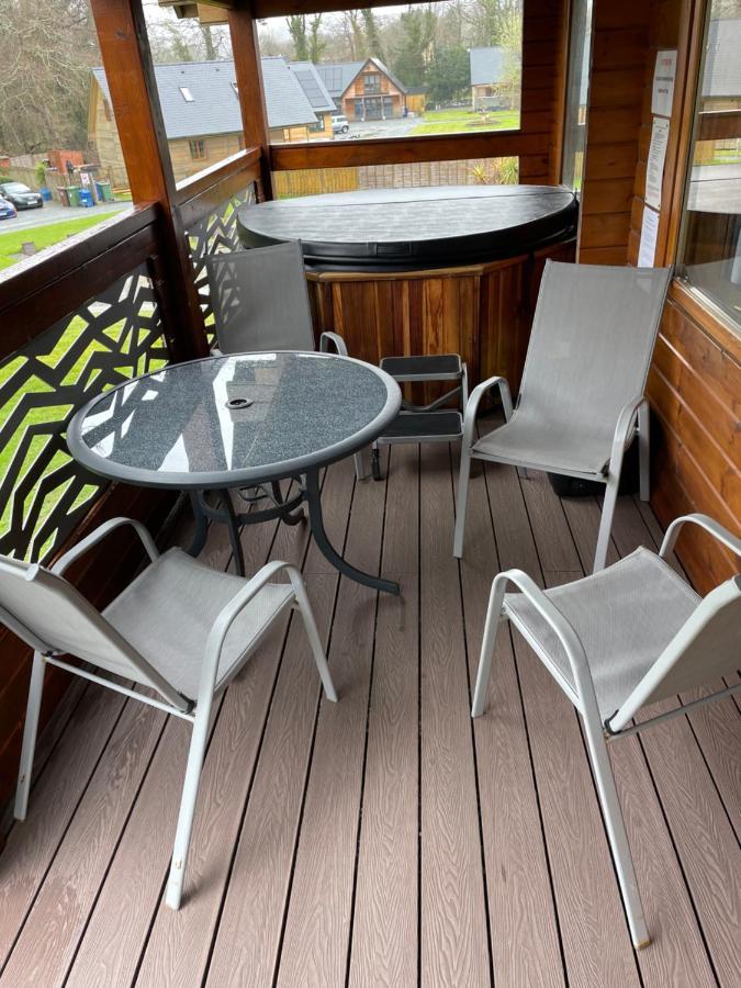 Luxury 3 Bedroom, 3 Bathroom Lodge With Hot Tub Llanbedr (Gwynedd) Exterior foto